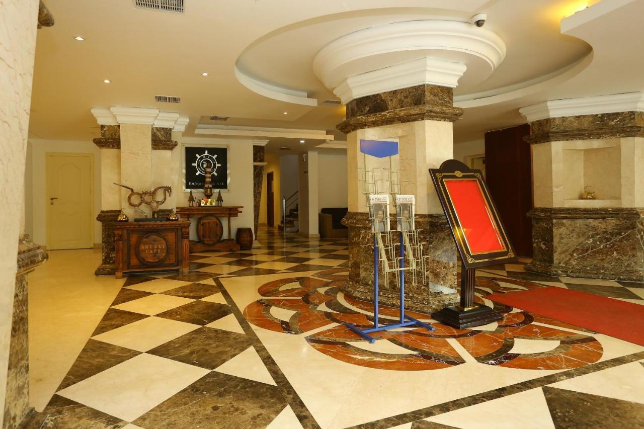 Emarald Hotel Cochin Kochi Kültér fotó
