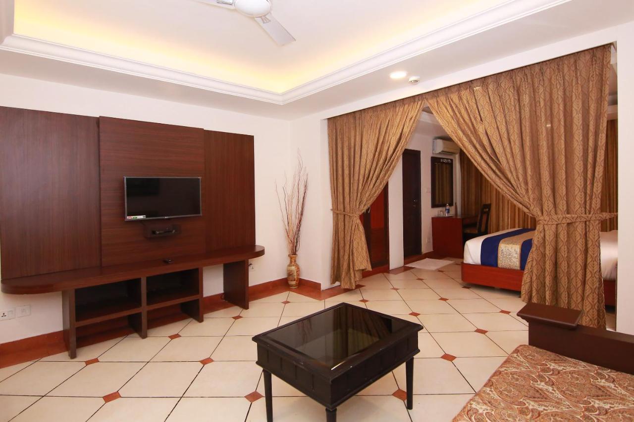 Emarald Hotel Cochin Kochi Kültér fotó