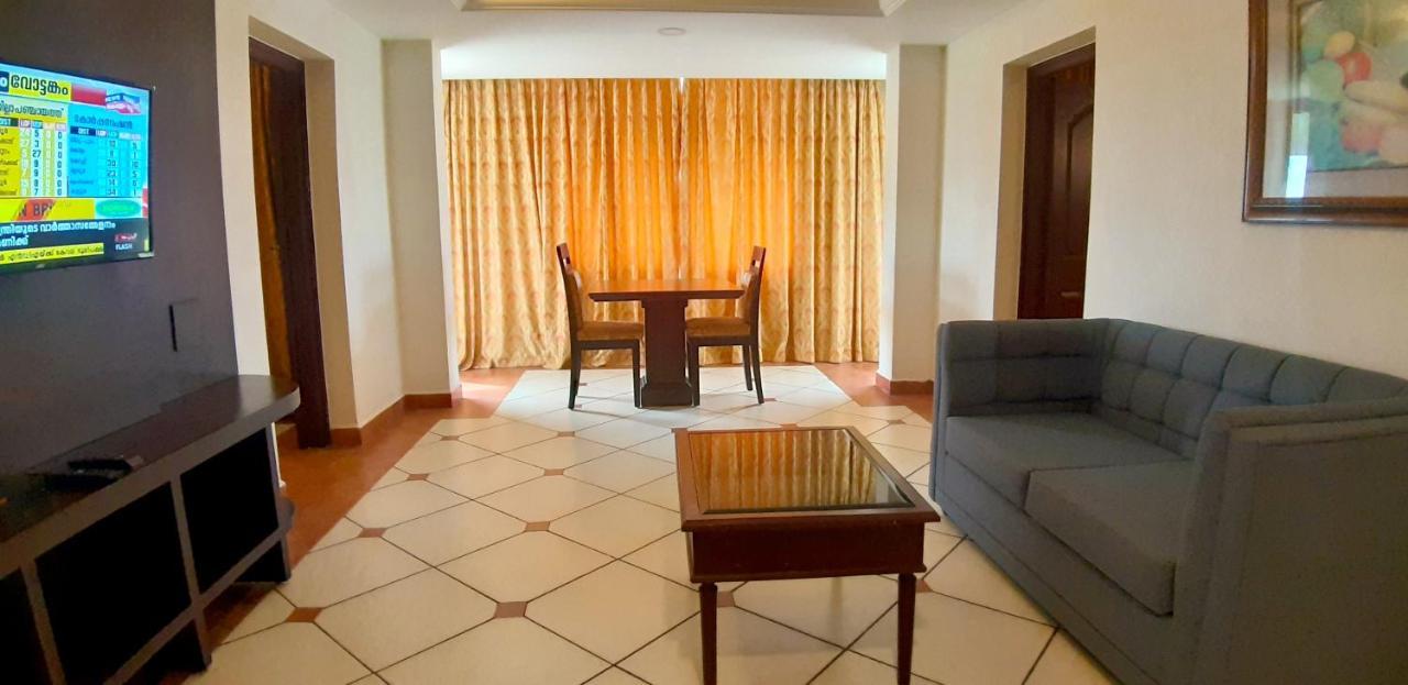 Emarald Hotel Cochin Kochi Kültér fotó