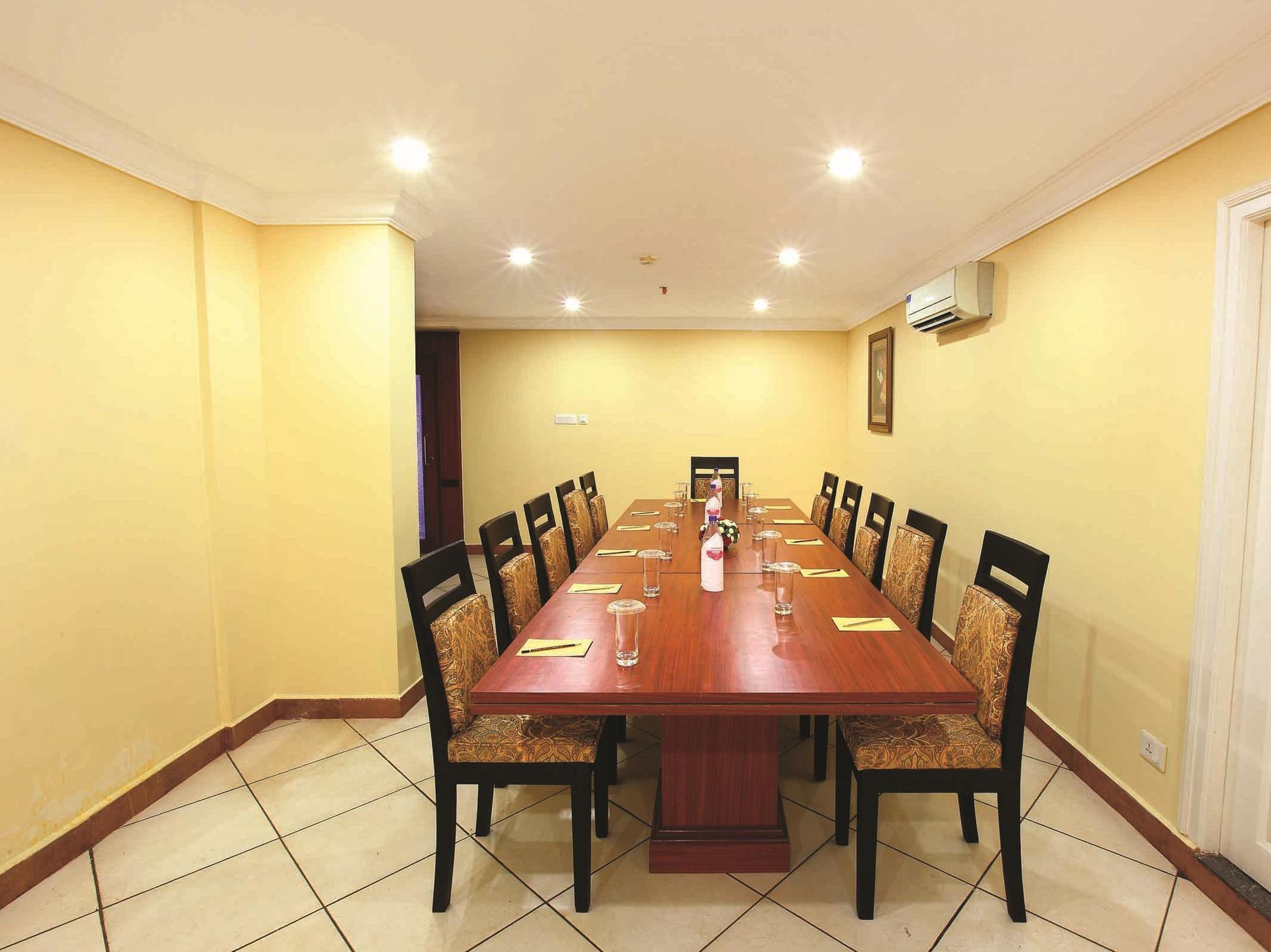 Emarald Hotel Cochin Kochi Kültér fotó