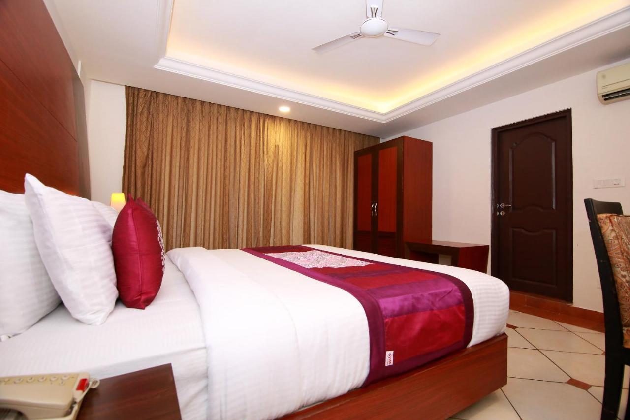 Emarald Hotel Cochin Kochi Kültér fotó
