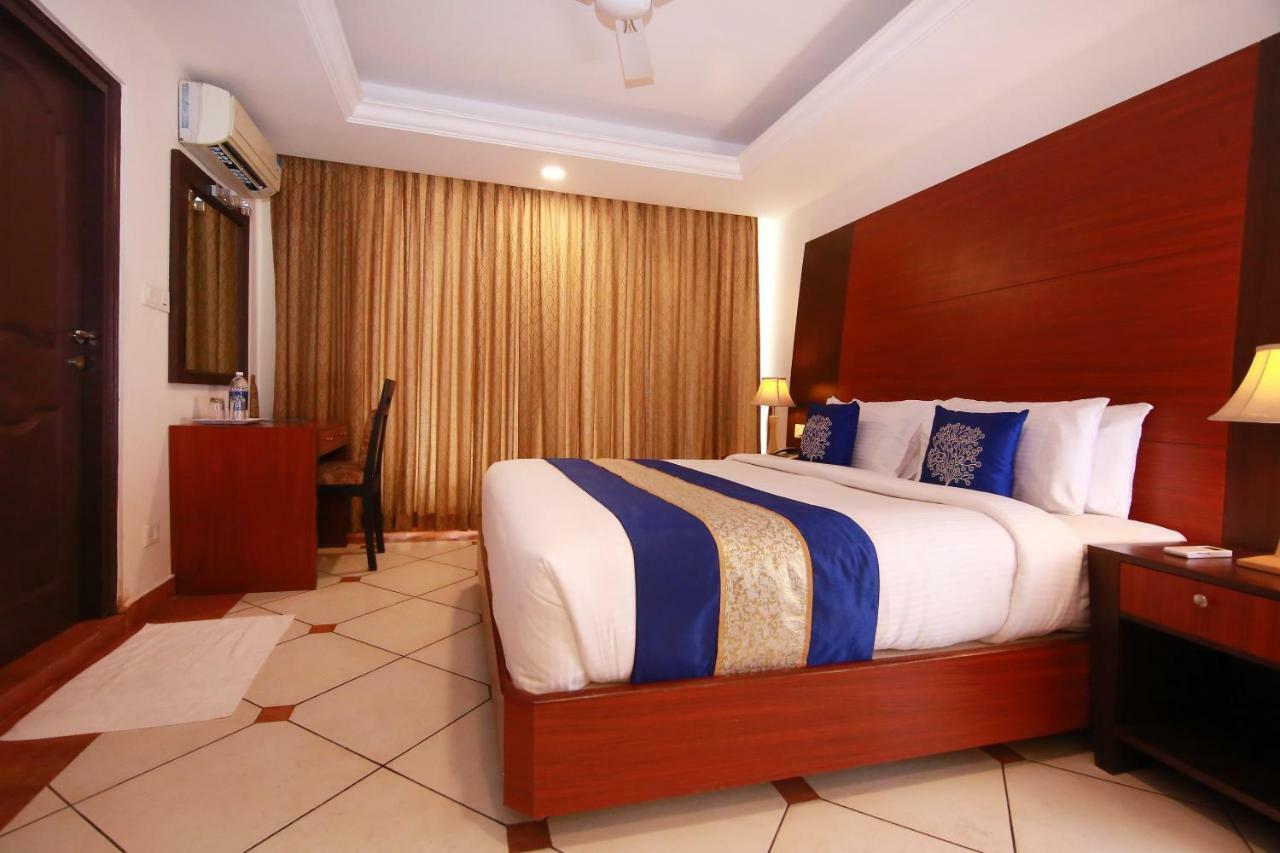 Emarald Hotel Cochin Kochi Kültér fotó